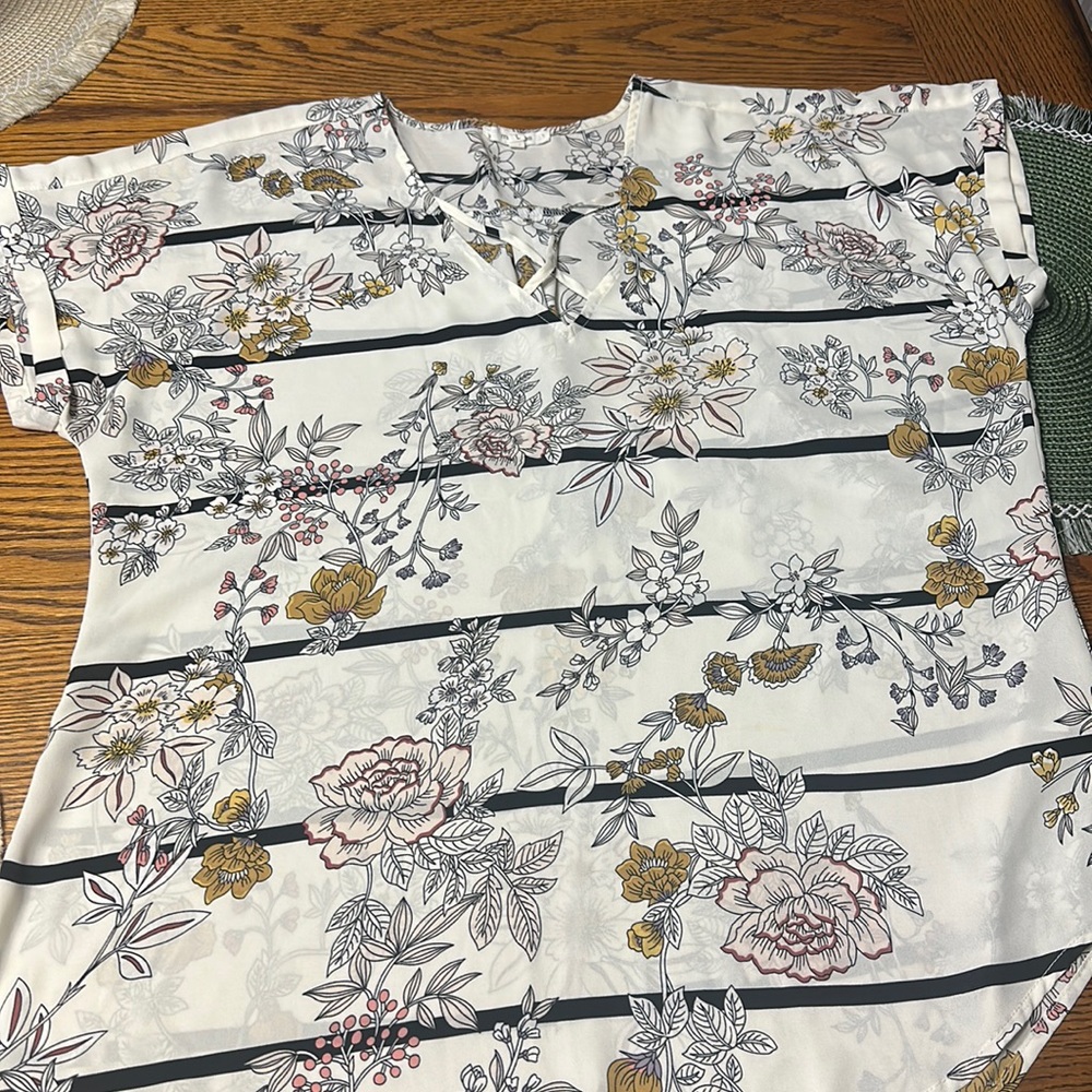 Women’s blouse